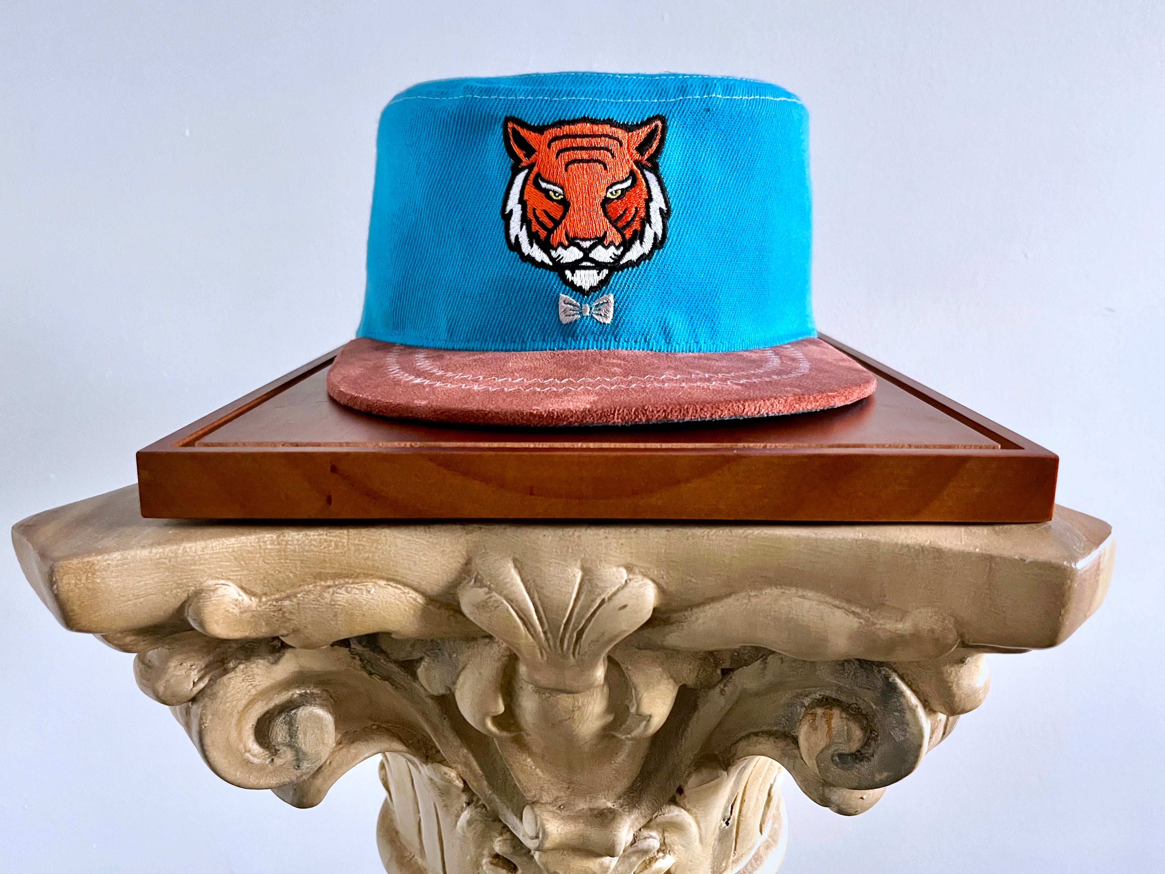 Toujours Lé - Motorcity Blue Cadet Crown